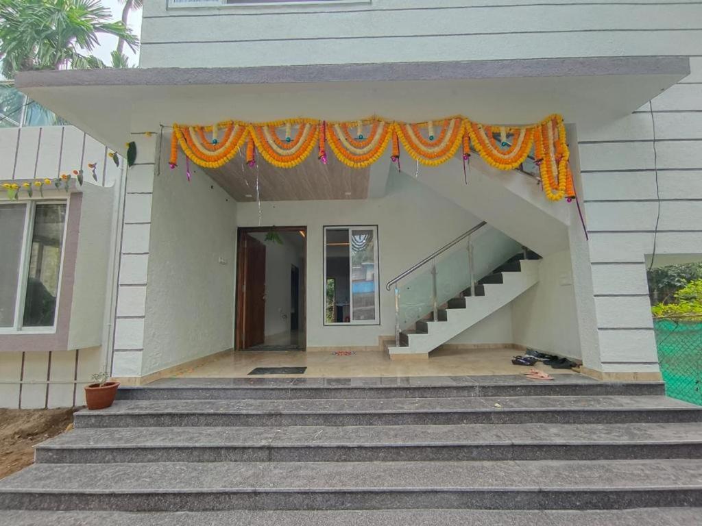Villa Atharva Thāl Buitenkant foto